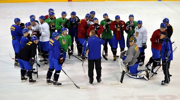 Сборная Украины по хоккею с победы стартовала в квалификации на Олимпиаду